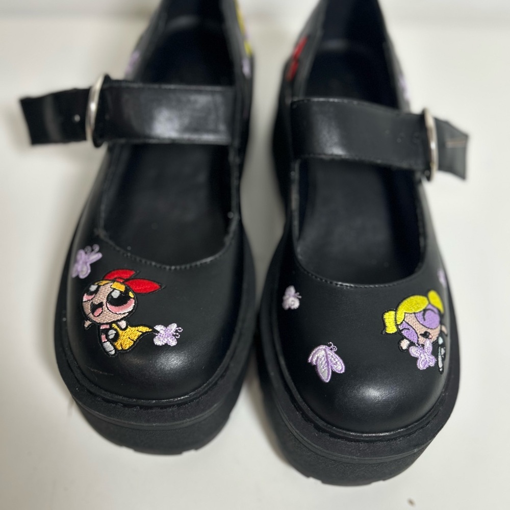 Dollskill x Powerpuff Girls Mary Jane Shoes size 8 new without box